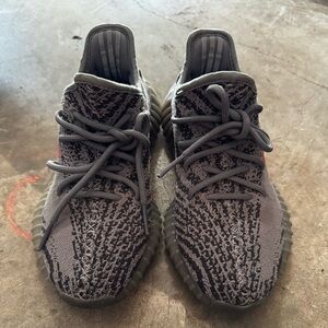 Yeezy Carbon Beluga 350s, excellent condition